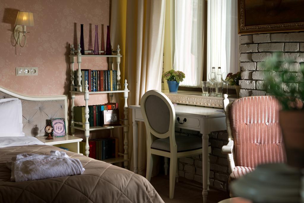 Hotel 19 Kharkiv Ruang foto