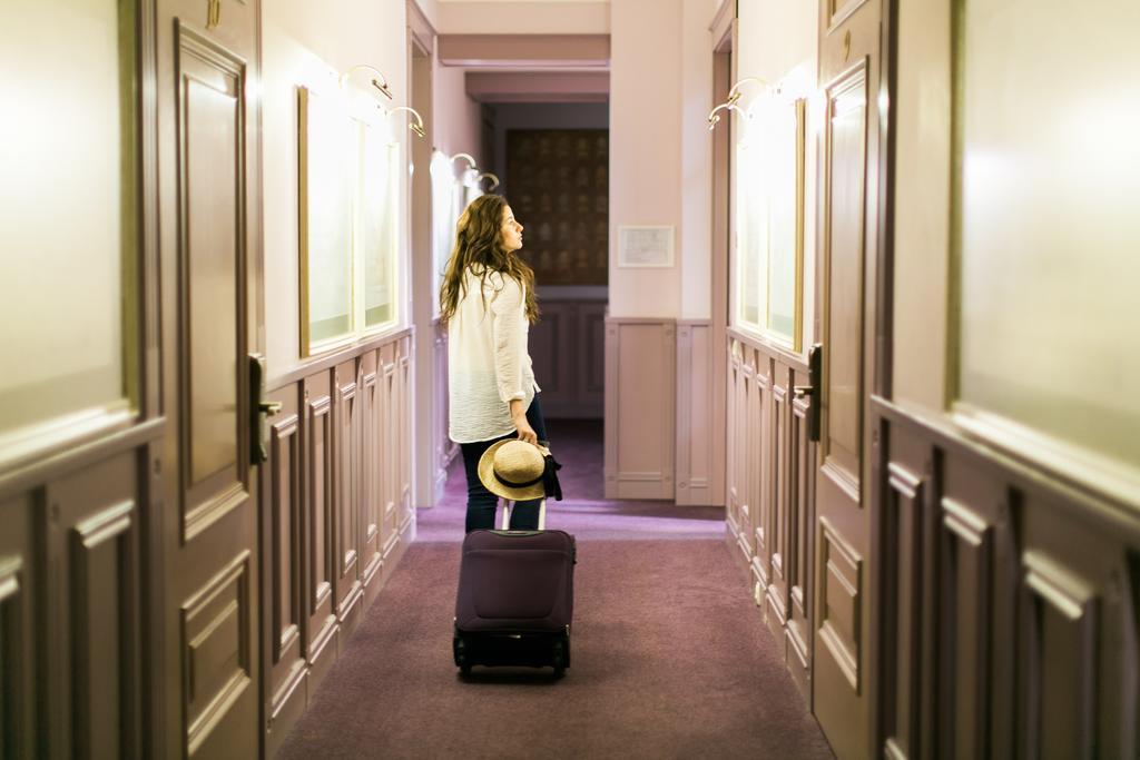 Hotel 19 Kharkiv Bagian luar foto