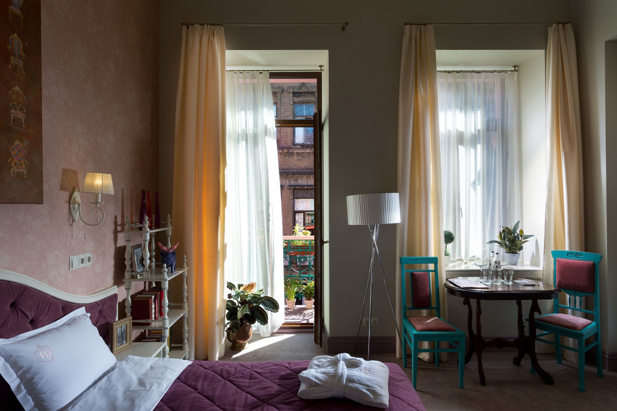 Hotel 19 Kharkiv Bagian luar foto